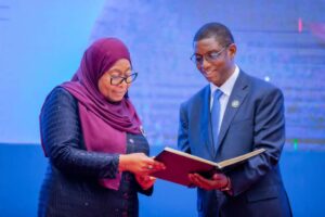 TUZO YA DKT. SAMIA:TASWIRA YA MAGEUZI YA MIFUMO YA MALIPO NA UCHUMI WA KIDIJITALI – Habari Mpya