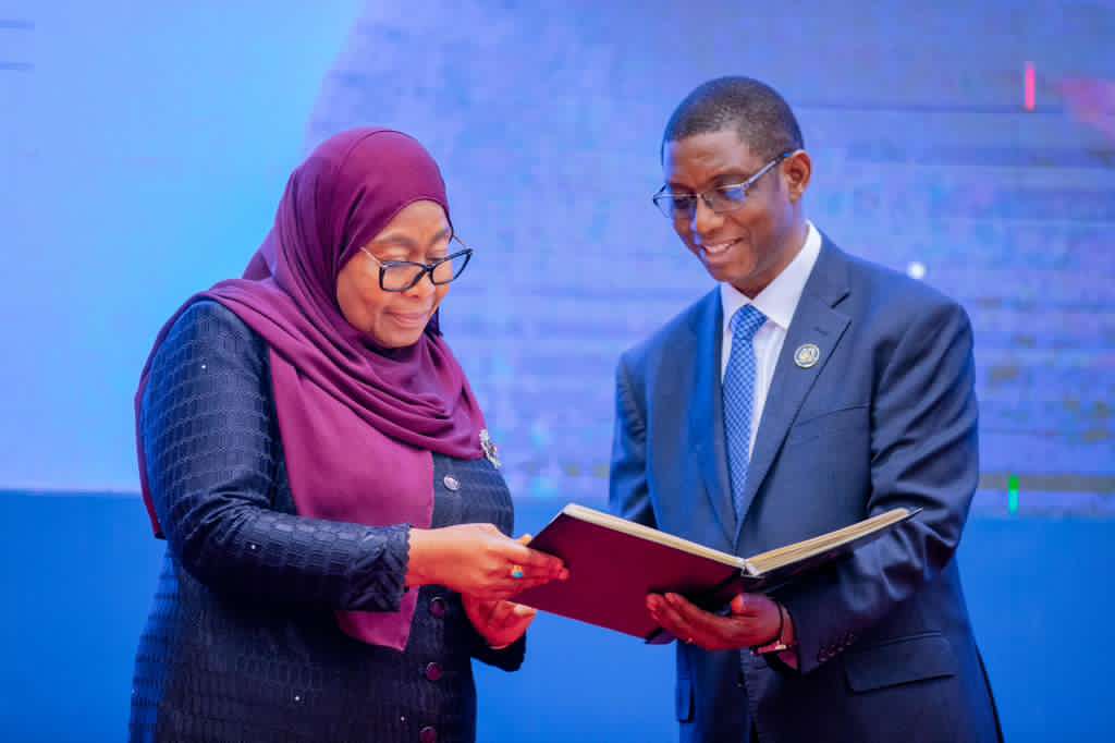 TUZO YA DKT. SAMIA:TASWIRA YA MAGEUZI YA MIFUMO YA MALIPO NA UCHUMI WA KIDIJITALI – Habari Mpya
