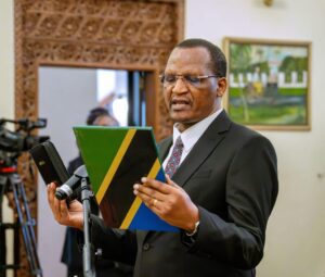 RAIS DKT. SAMIA AMUAPISHA MTENDAJI MKUU WA MAHAKAMA IKULU DAR ES SALAAM – Habari Mpya