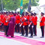 RAIS WA NAMIBIA DKT. NETUMBO NDAITWAH AKIKAGUA GWARIDE IKULU – Habari Mpya
