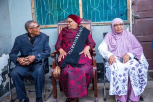 Rais wa Namibia atembelea nyumba aliyoishi Magomeni Dar